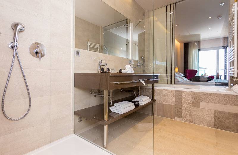 19_7789223_w_ 19_7789223_w_