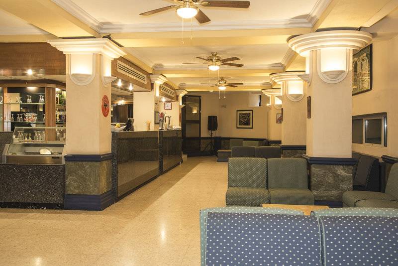 18_15356870_l_ 18_15356870_l_