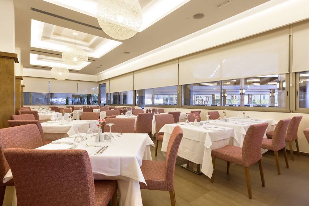 10_24b88fde_z