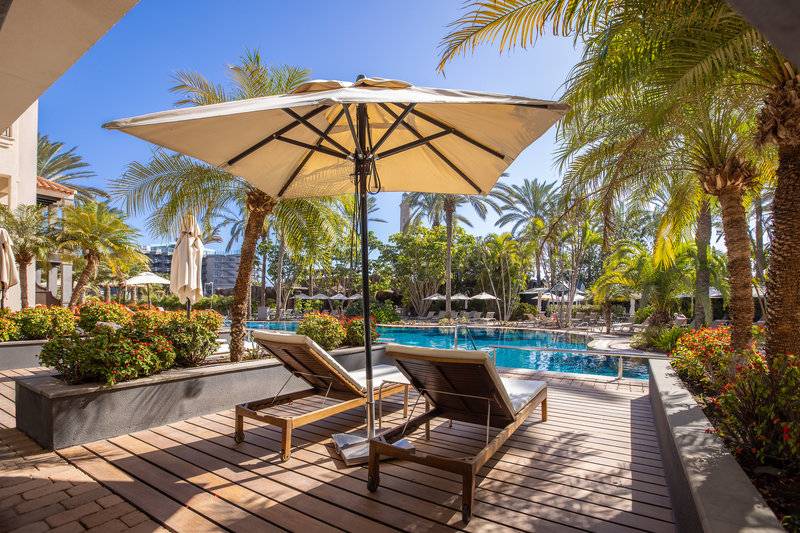 18_22149801_w 18_22149801_w