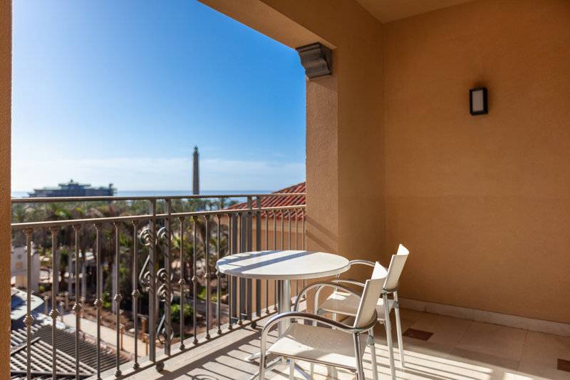 21_22149816_w 21_22149816_w