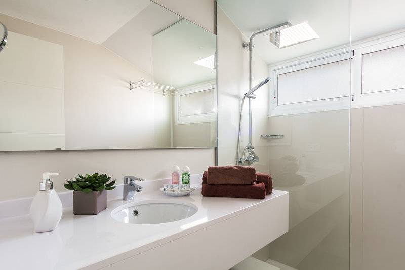 21_11190166_w 21_11190166_w