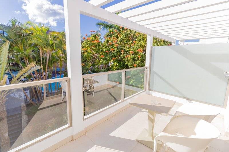 12_19922589_w 12_19922589_w