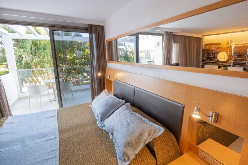 13_19922599_w 13_19922599_w