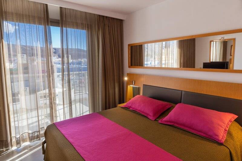 19_19922644_w 19_19922644_w