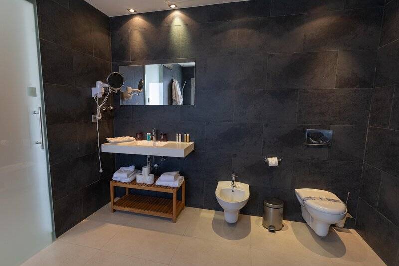 24_19922594_unknown 24_19922594_unknown