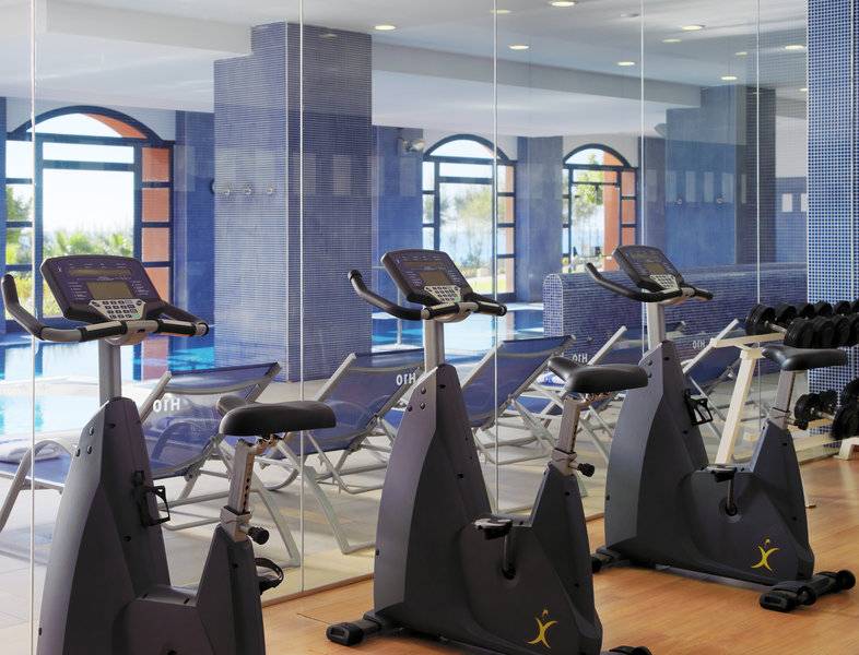 19_11216996_f 19_11216996_f