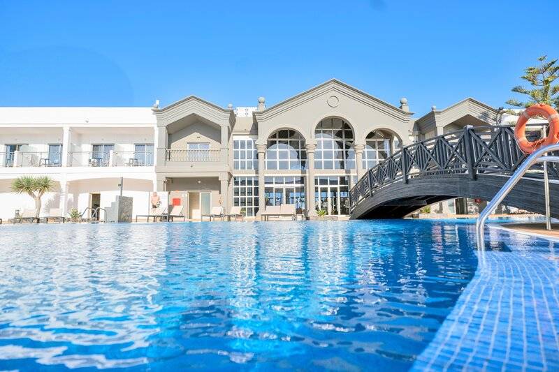 10_19307414_p 10_19307414_p