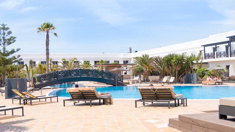 19_20010808_p 19_20010808_p