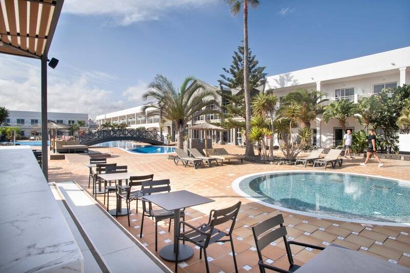 23_22795202_p 23_22795202_p