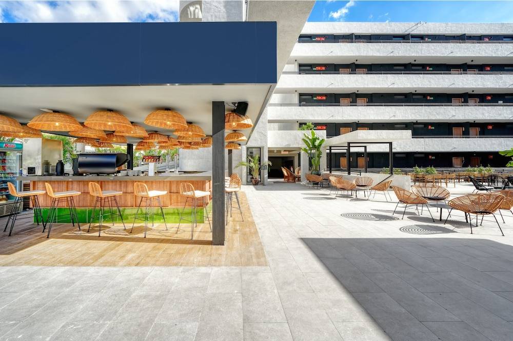 20_w3072h2046x0y3-4bc198b3_z