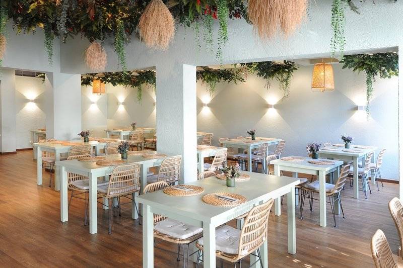 8_17884631_w 8_17884631_w