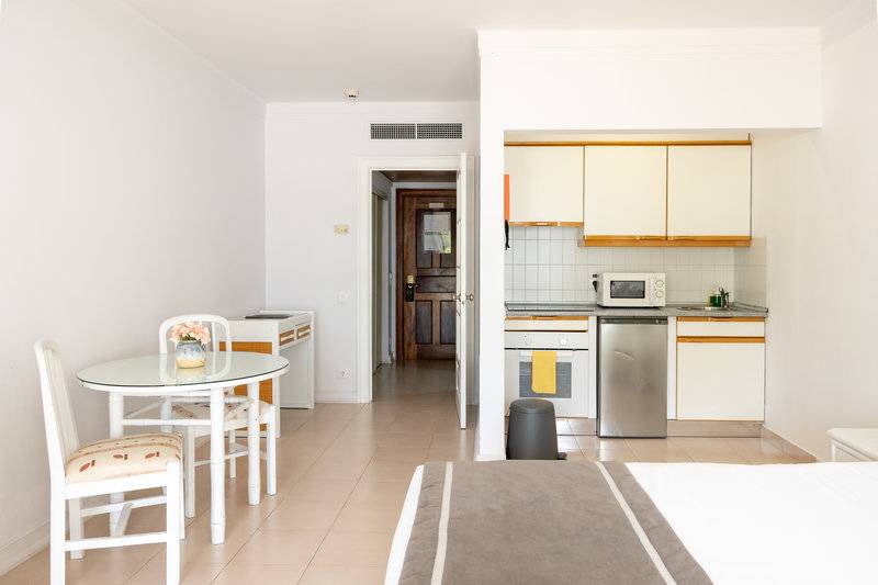 10_17884646_w 10_17884646_w