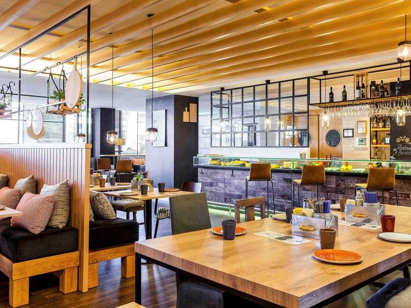 16_9583171_r 16_9583171_r