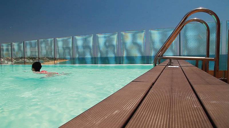 10_2315977_p 10_2315977_p