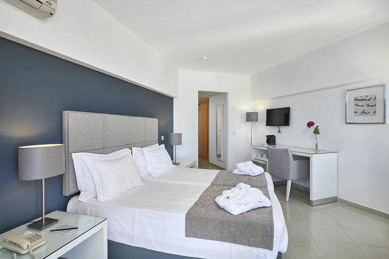 25_16874326_w 25_16874326_w