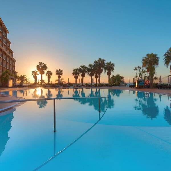 10_20893590_p 10_20893590_p