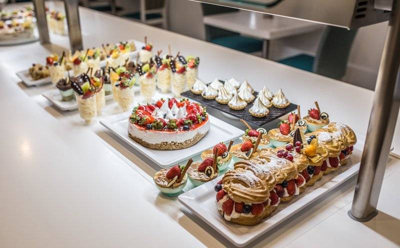 22_13692133_r 22_13692133_r