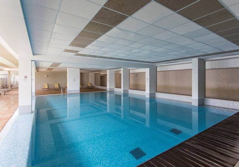 10_16921495_p 10_16921495_p