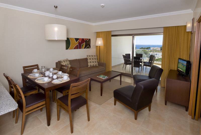 21_2454446_w 21_2454446_w