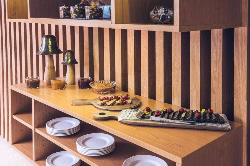 14_7928782_r 14_7928782_r