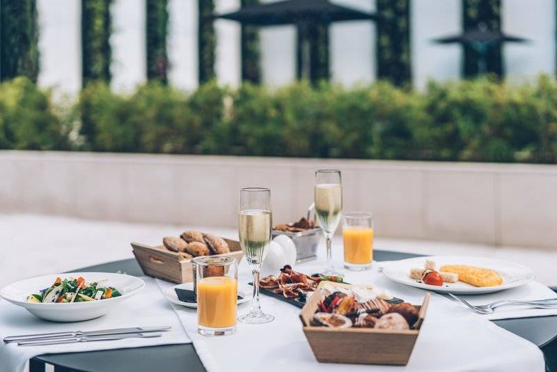 18_7928817_r 18_7928817_r