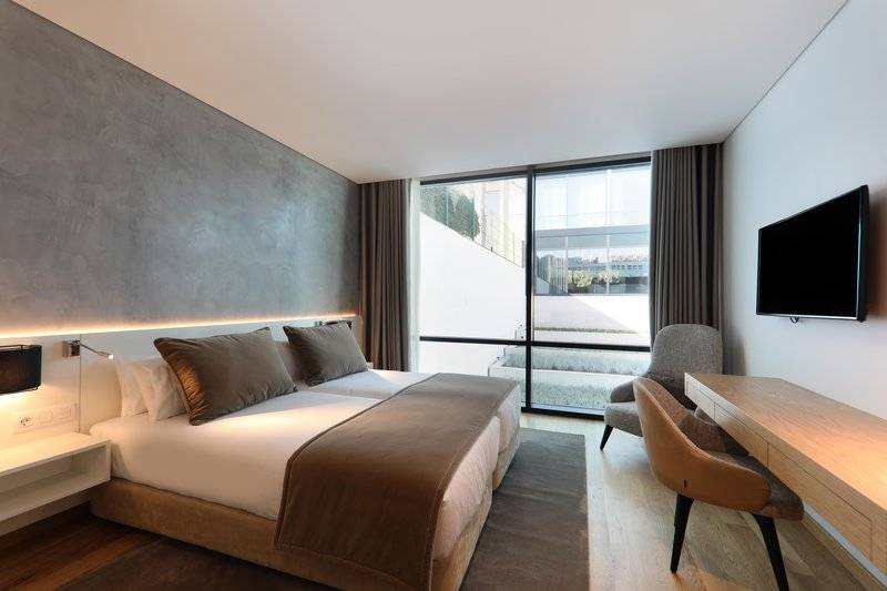 21_4483814_w 21_4483814_w