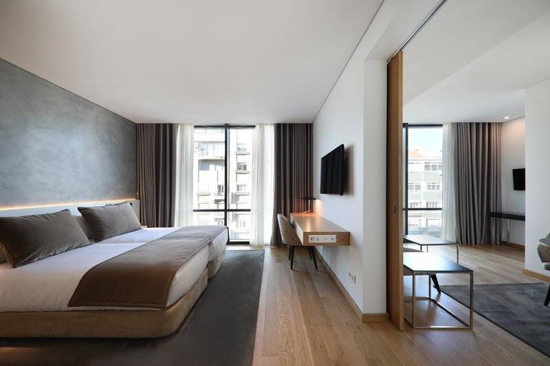 23_4483826_w 23_4483826_w