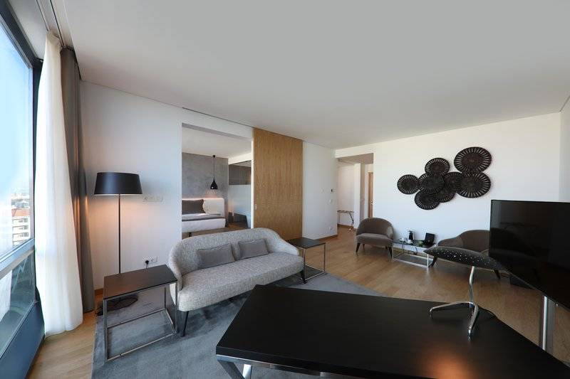 27_4483844_w 27_4483844_w