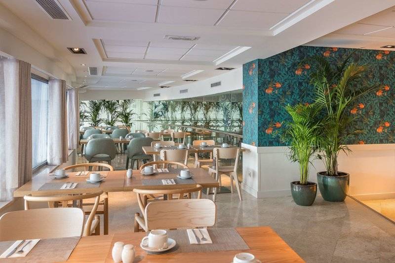 14_20701724_r 14_20701724_r