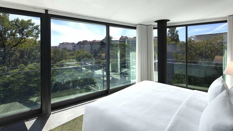 16_17399306_w 16_17399306_w