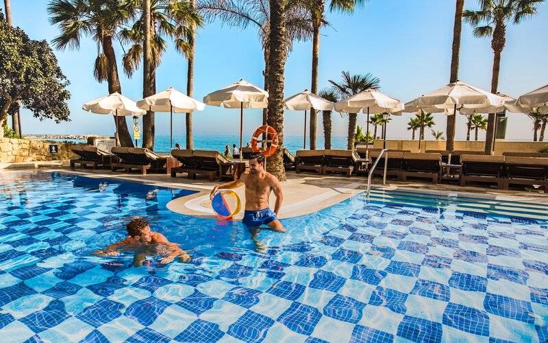 16_22887772_p 16_22887772_p