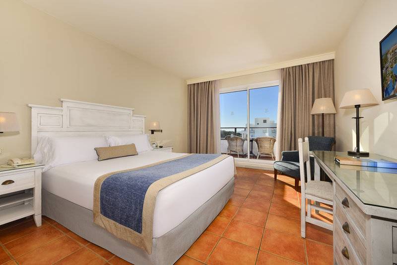 15_18647712_w 15_18647712_w