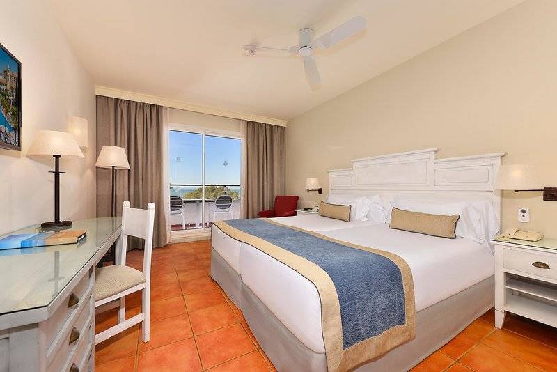 16_18647670_w 16_18647670_w