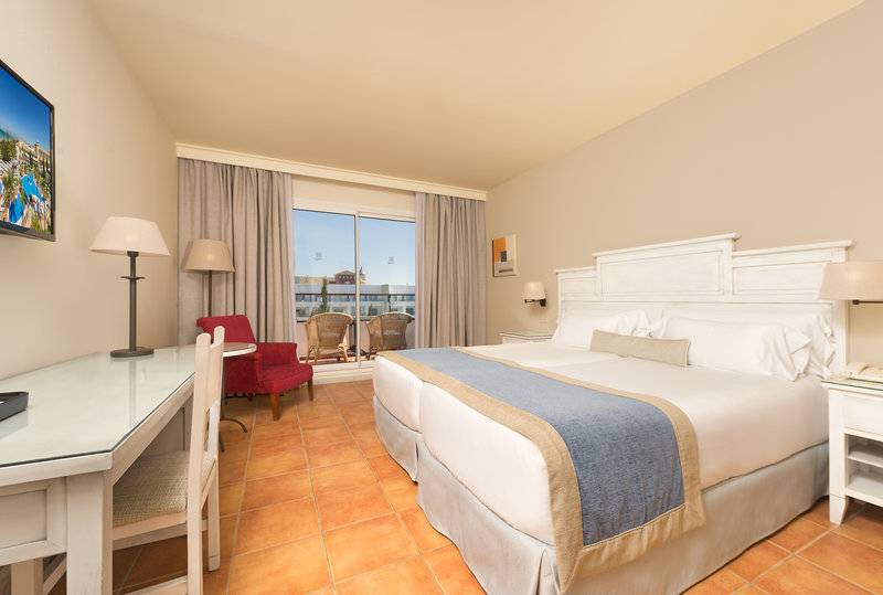 17_18647702_w 17_18647702_w