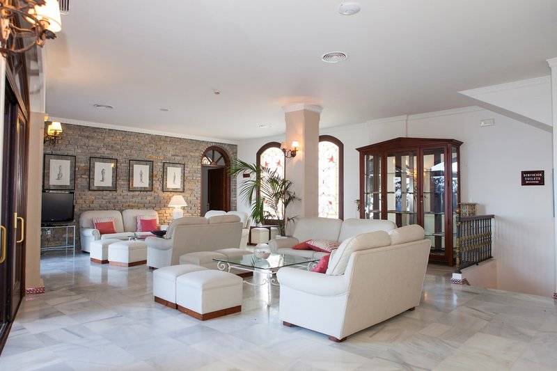 14_11313100_l 14_11313100_l