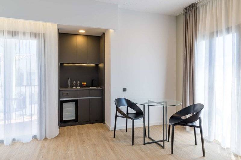 17_16872940_w 17_16872940_w