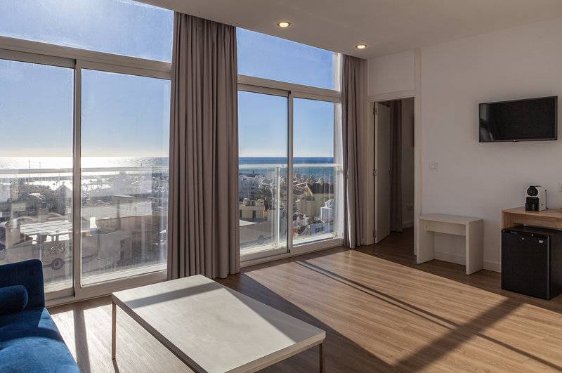 29_21439512_w 29_21439512_w