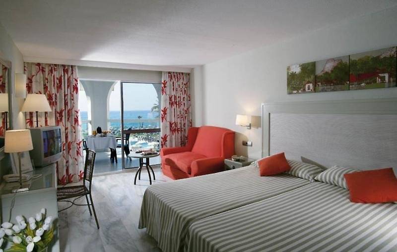 17_779884_w 17_779884_w