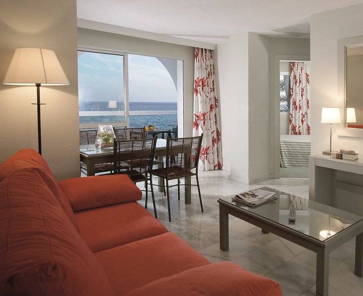 21_14720898_w 21_14720898_w