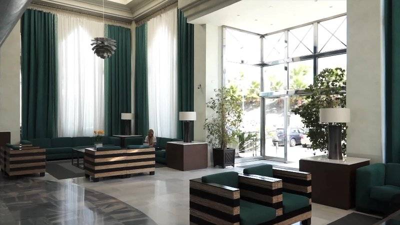 26_2448656_l 26_2448656_l