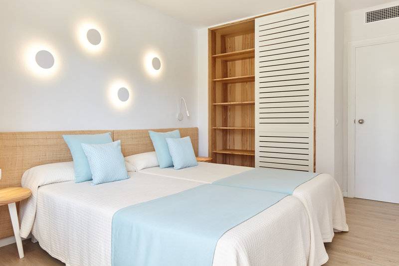 21_11154618_w 21_11154618_w