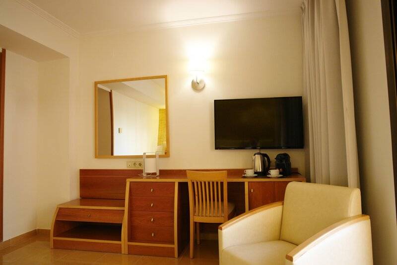 9_22439205_w 9_22439205_w