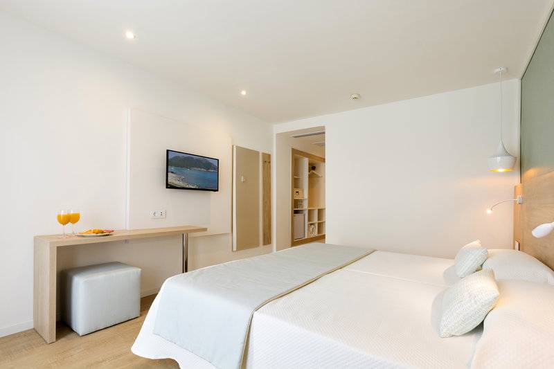 21_14395170_w 21_14395170_w