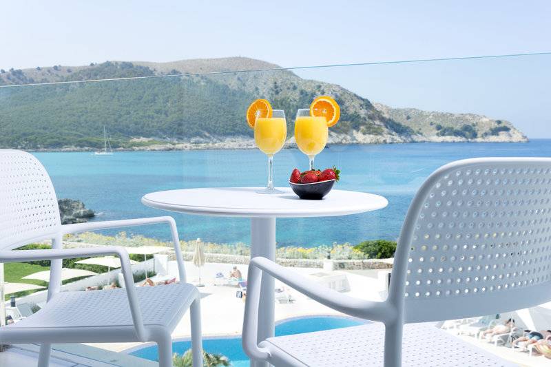 23_14395180_w 23_14395180_w