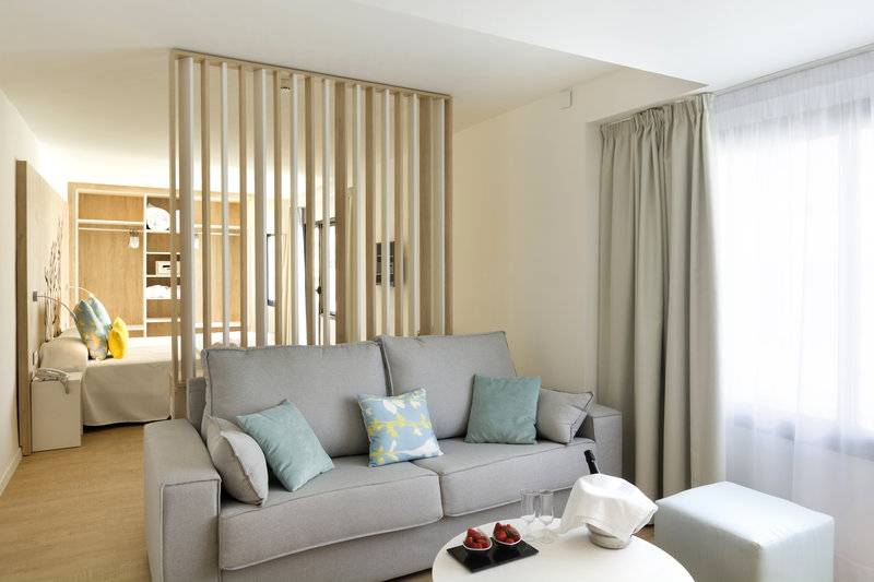 25_14395190_w 25_14395190_w