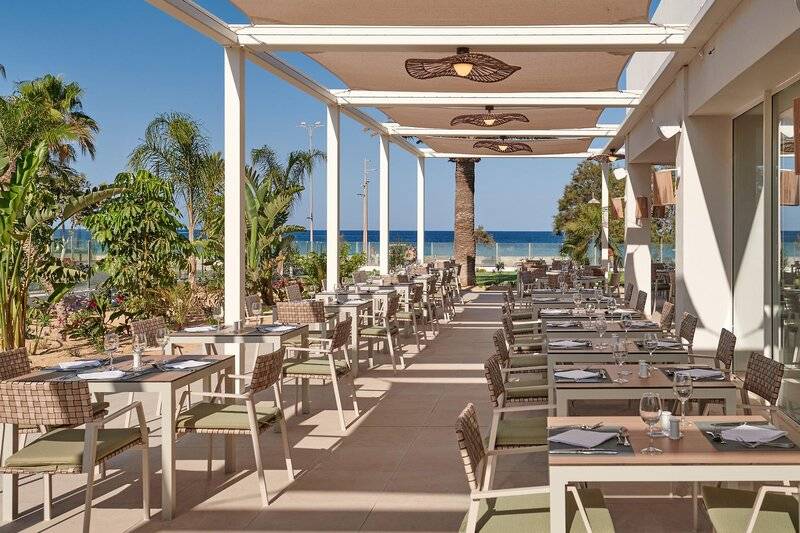 12_20851677_r 12_20851677_r