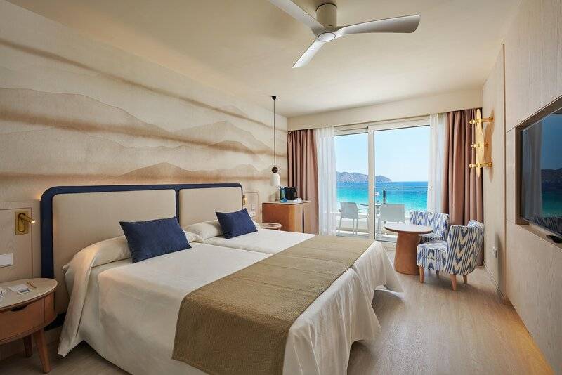 18_21356785_w 18_21356785_w