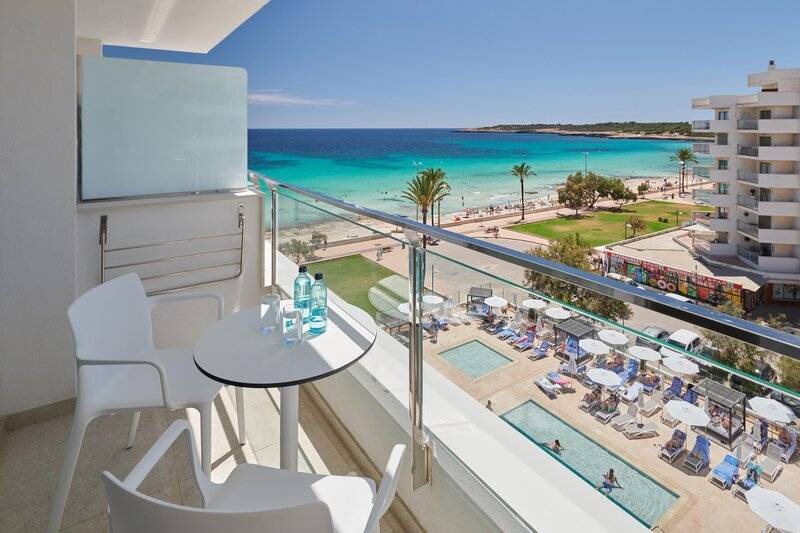 24_21356820_w 24_21356820_w