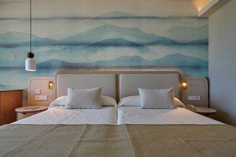 28_21356845_w 28_21356845_w